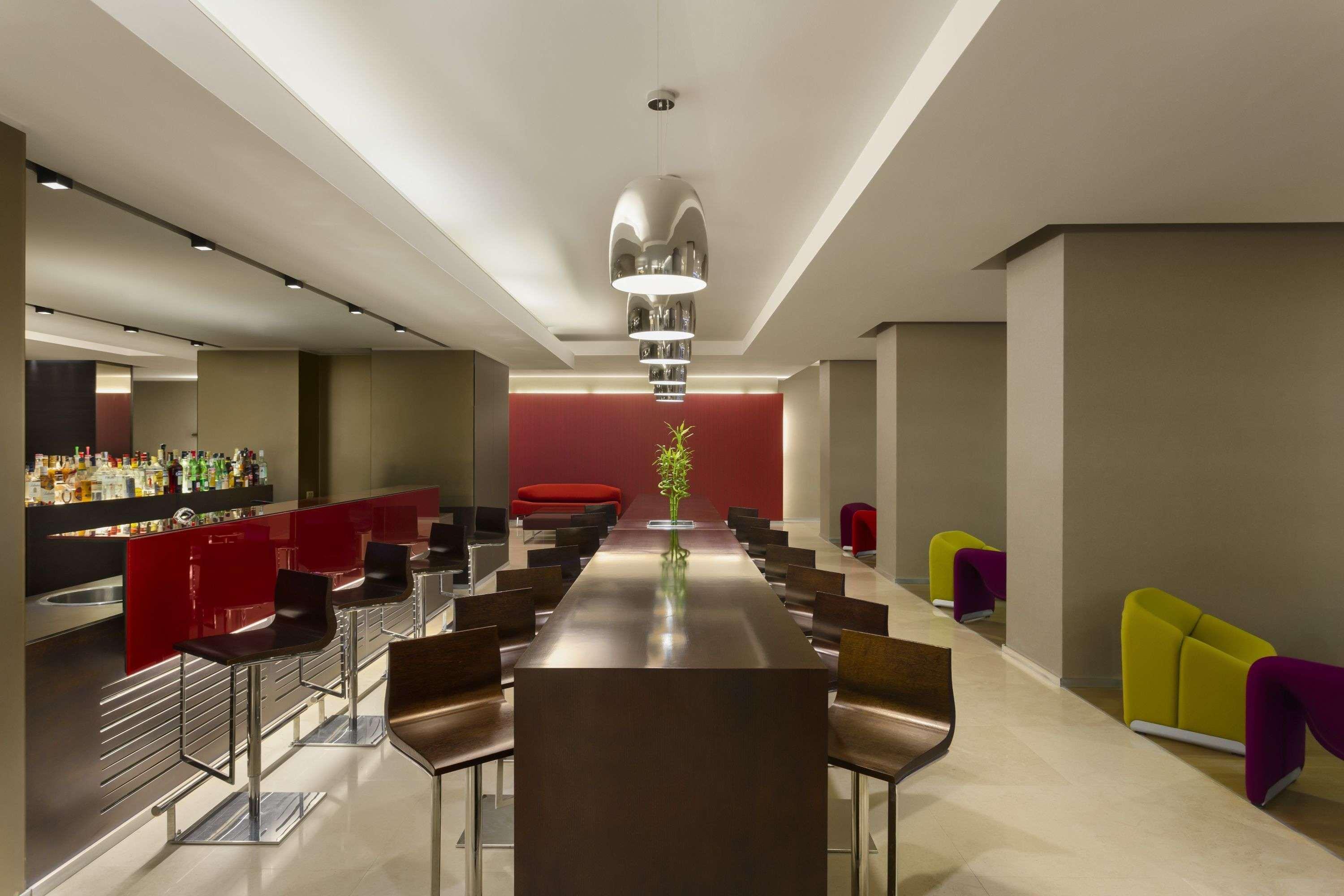 Ramada Plaza By Wyndham Bucharest Convention Center Hotel Exterior photo